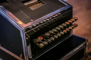 The hair D.Logザ ヘア ディードットログ 奈良県橿原市内膳町 カワモト コウジ 大阪 奈良 神戸 京都 建築 施工 空間デザイン 美容室 美容院 ヘアサロン 開業 独立 人気 エイジング加工 人気 施工会社 DIY BUILDFUJITA ビルドフジタ 藤田工務店