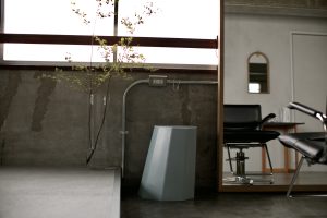 大阪天満橋 kielo hair&spa 美容室 美容院 大阪 奈良 兵庫 神戸 内装 工務店 美容院・美容室の独立開業なら「一回で違いがわかる空間デザイン会社」BRIDGE DESIGNWORK'S ブリッジデザインワークスにお任せください。関西（大阪、奈良、神戸、兵庫、京都）を中心に世界最高峰の店舗デザイン、設計、施工（内装・外装工事）をご提供しています。 独立 成功 失敗 美容師 年収 1人 ひとり